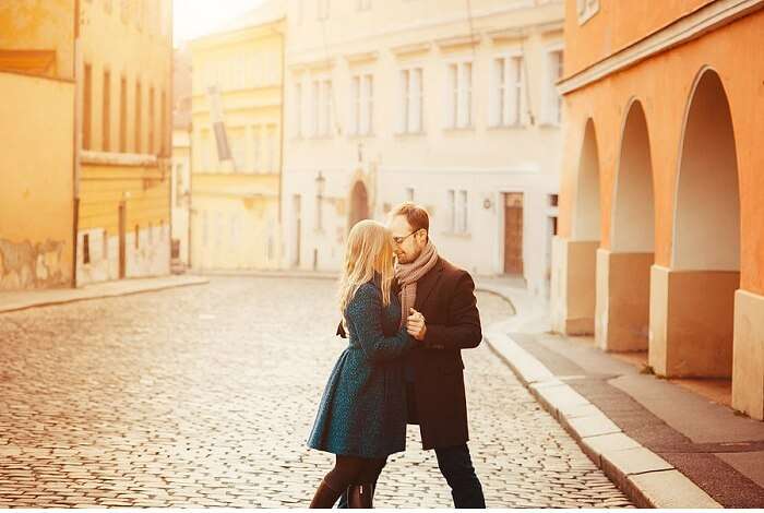 Honeymoon couple in prague