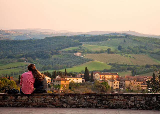 Honeymoon couple in Tuscany