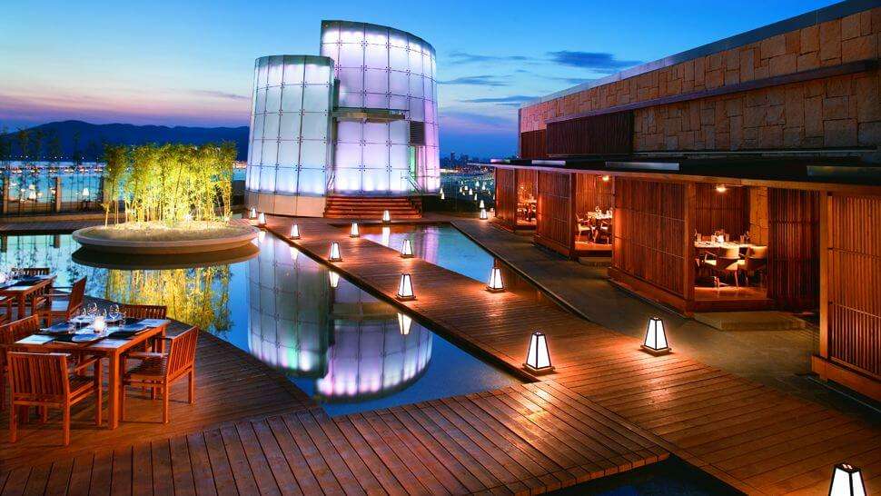 rooftop restaurant surrounded with artificial ponds