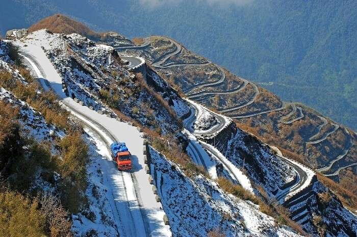 Dangerous roads in Gangtok