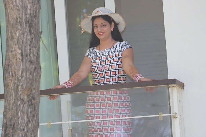 Female tourist in Holiday Inn in Maldives