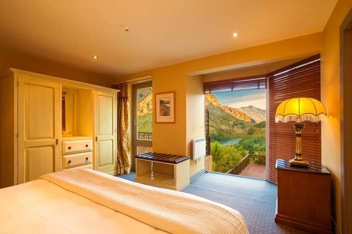 Room in Nugget Point Queenstown Hotel