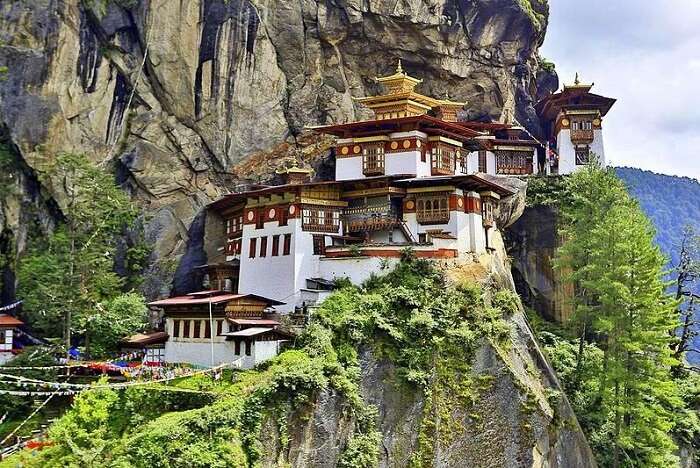 visit tiger's nest in Bhutan