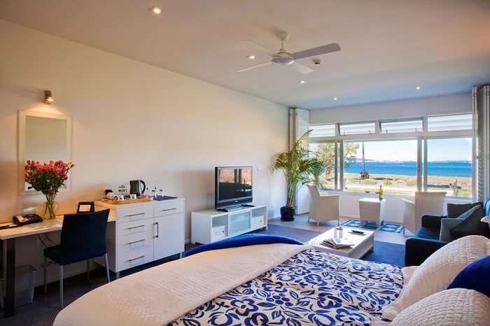 Beachside places to stay in Auckland