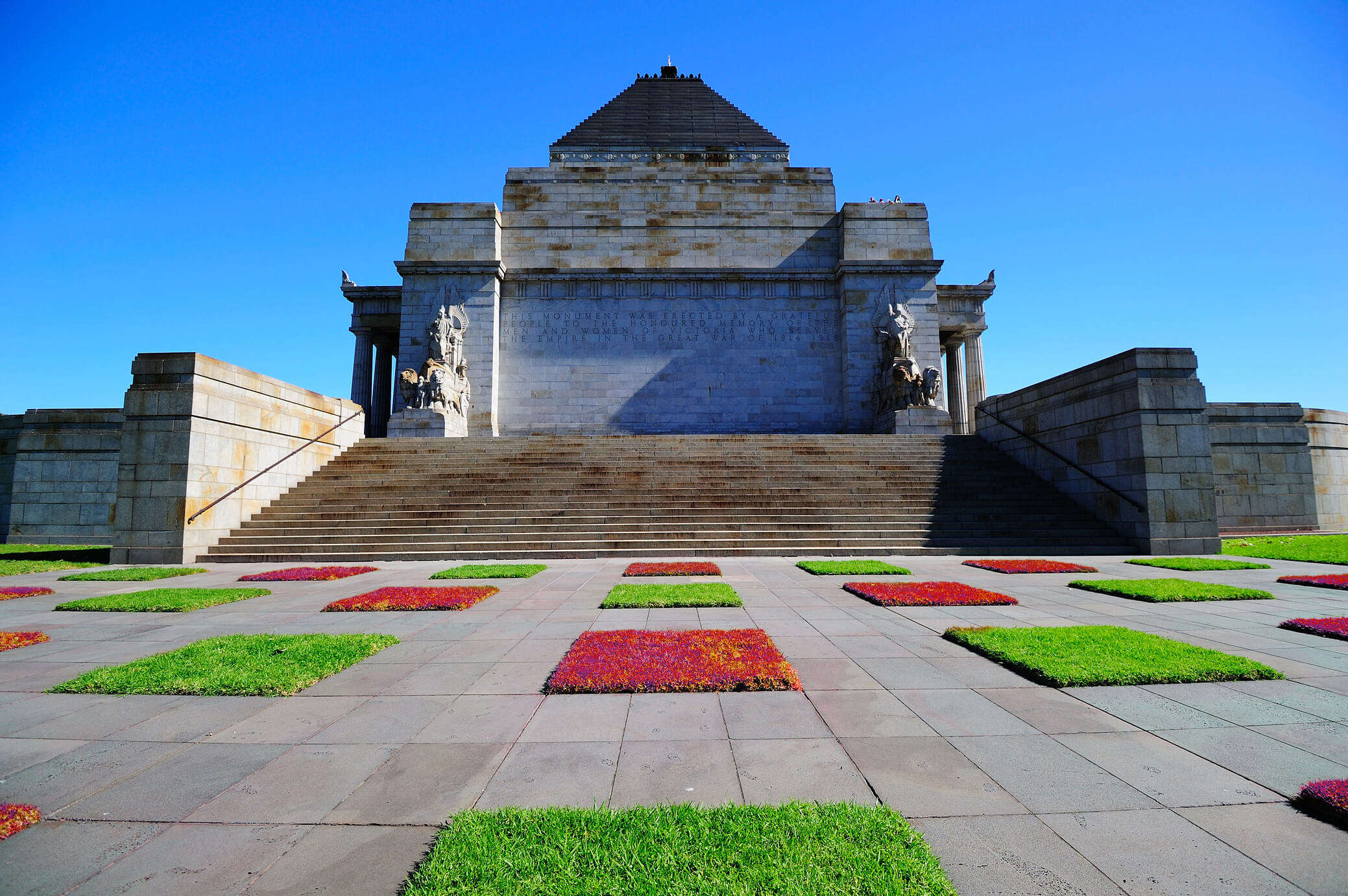 red and green grass in Shrine of Remembrance garden