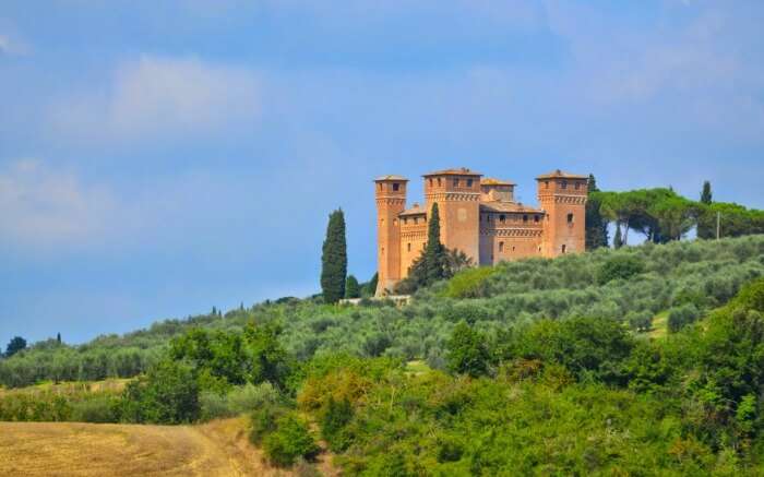 Castello Delle Quattro Torra in Sienna