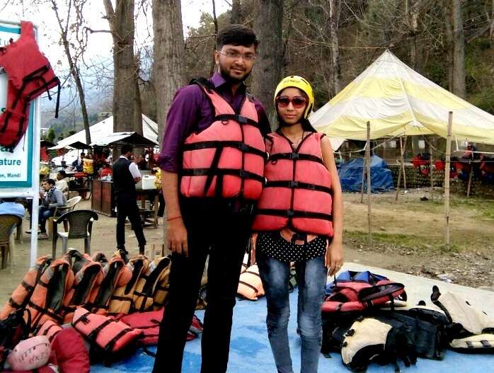 Tourists in Kullu