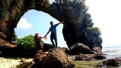 Tourists in Neill Island