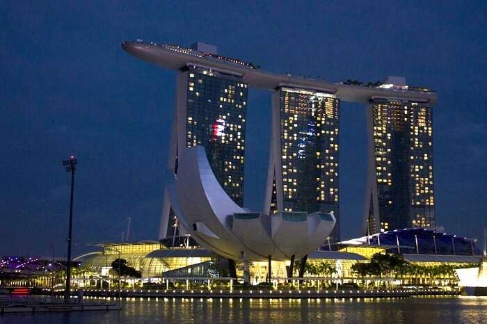 marina bay sands hotel in singapore