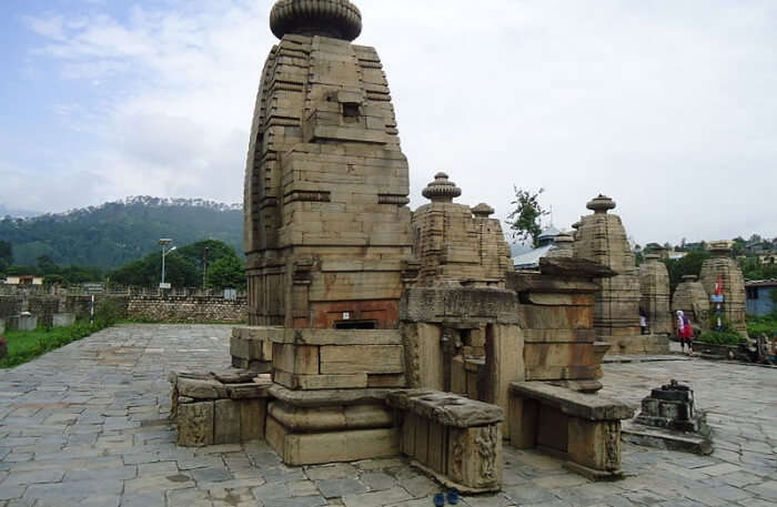  temples in Kausani