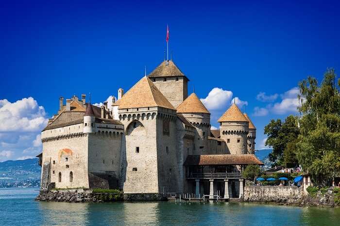water castle europe