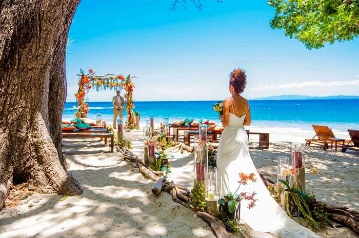 Wedding couple in Costa Rica