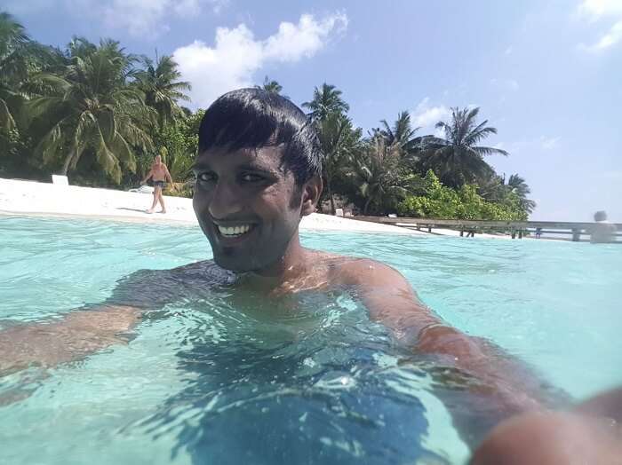swimming selfie