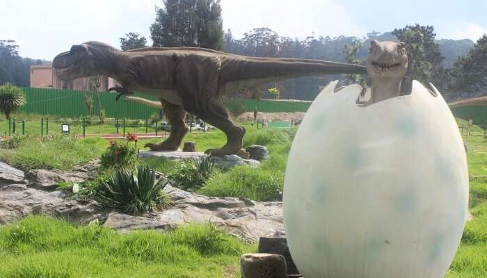 Thunder world, dinosaur egg and statue in an amusement park