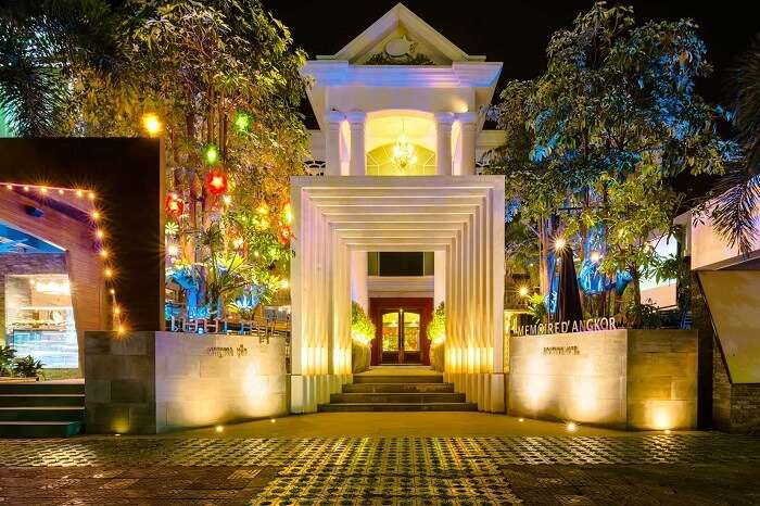 The entrance of the Memoire D 'Angkor Boutique Hotel in Siem Reap