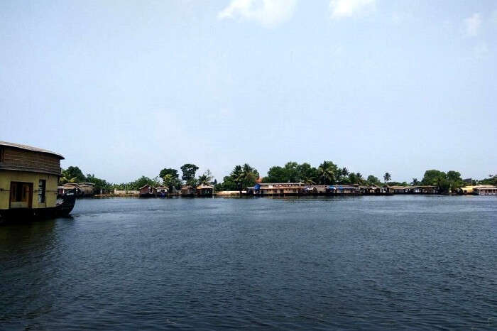 backwater cruising in Alleppey, Kerala