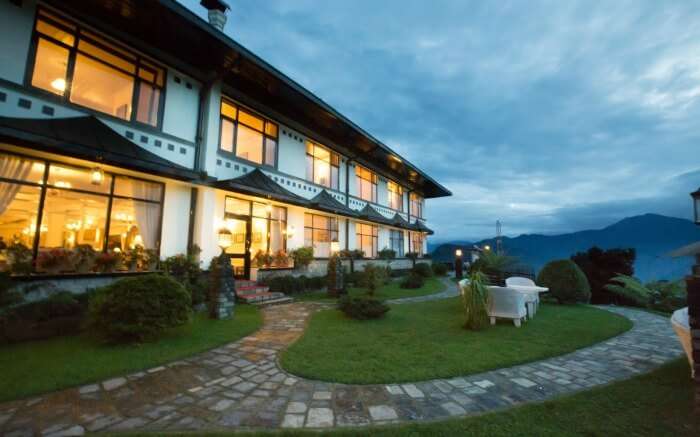 Rabdentse Hotel Pelling