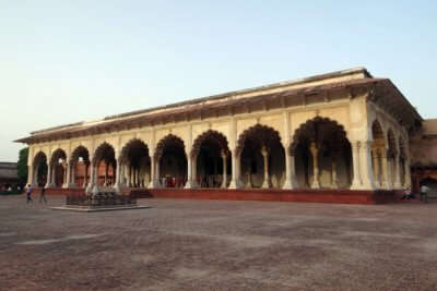 best places to visit near Agra