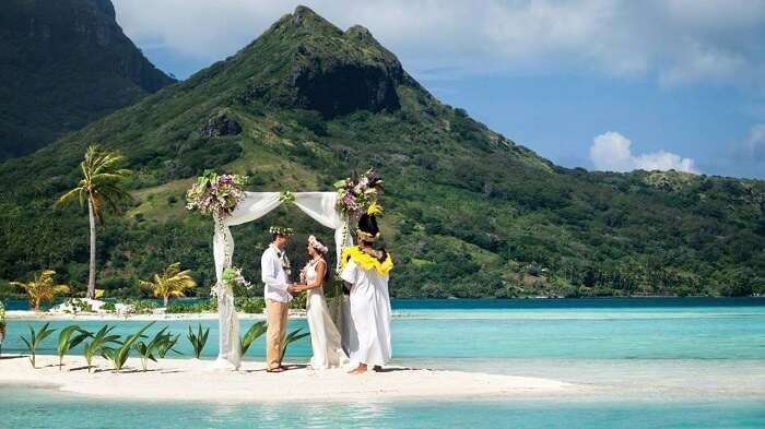 best beach weddings world