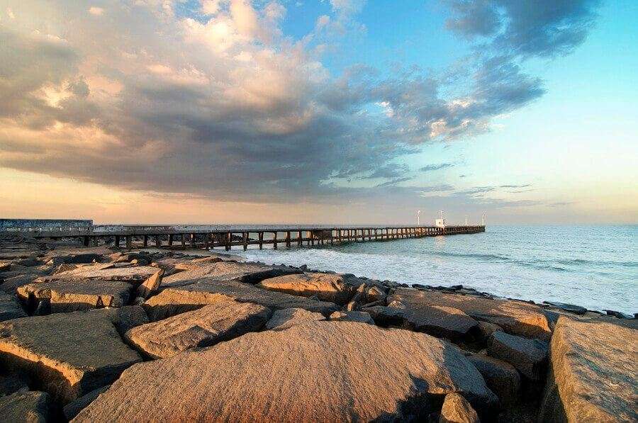 places to visit near rock beach pondicherry