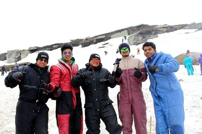 friends trip to rohtang pass