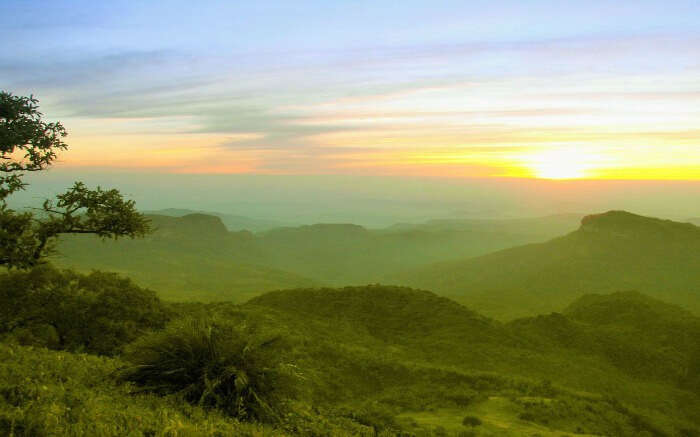A gorgeous sunset over the hills of Pachmarhi