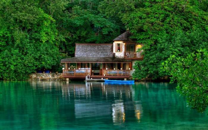 A romantic resort in Jamaica in the middle of water 