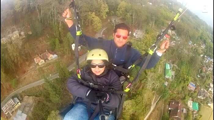 paragliding near darjeeling