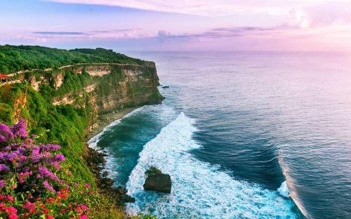 View of Uluwatu cliff 