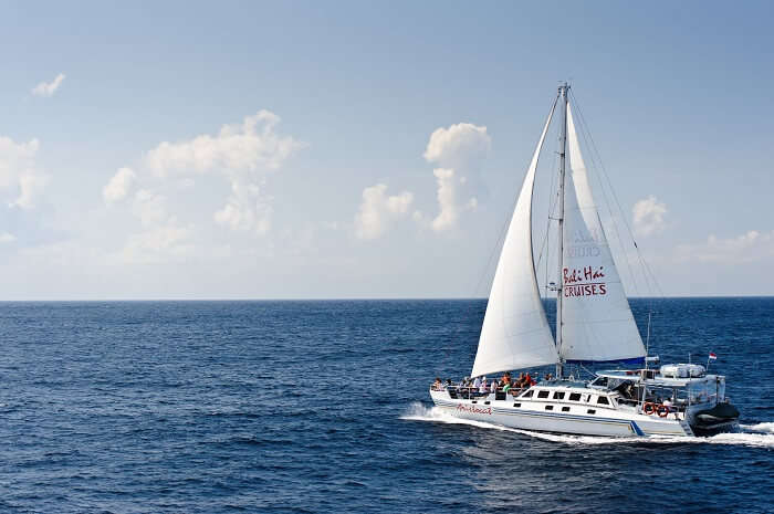 luxury catamaran cruise bali