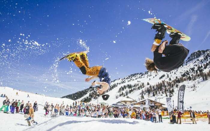 ice boarding in snowbomb Austria