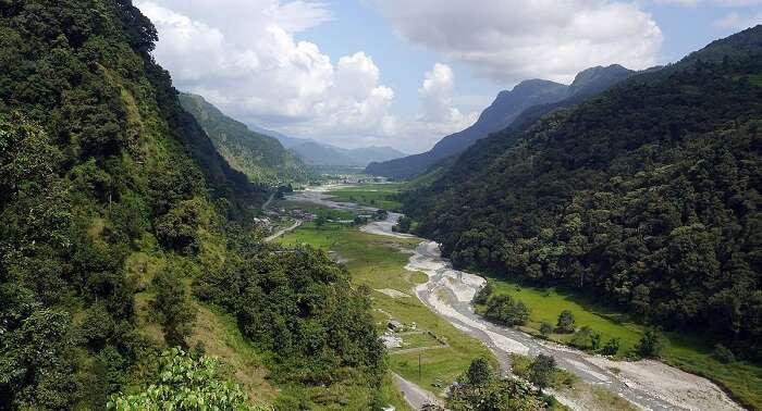 Dhampus Trek