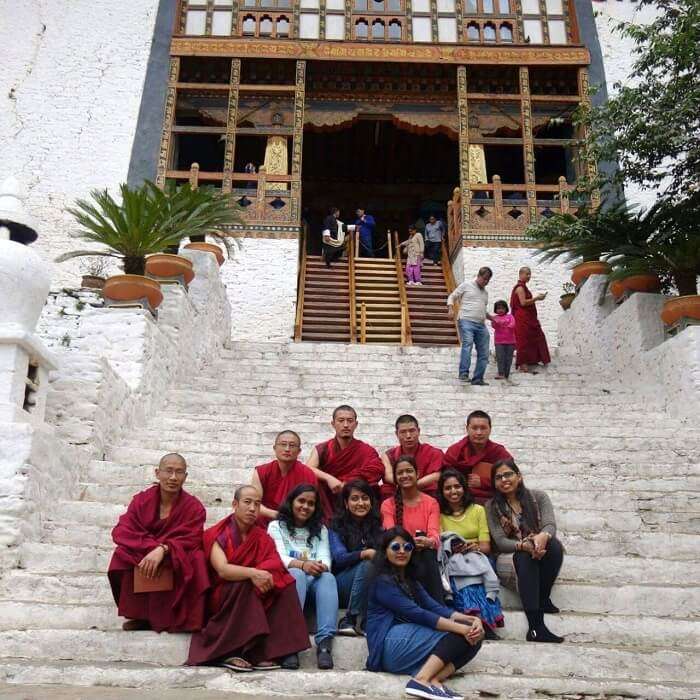 monali and her friends in bhutan