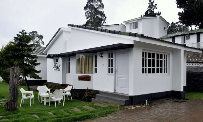 popular cottages in ooty for couples