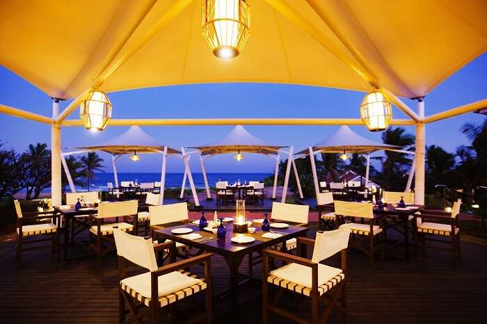 beachside restaurants