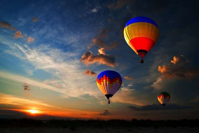 go hot air ballooning in dubai