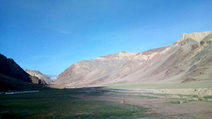 mountain range in ladakh
