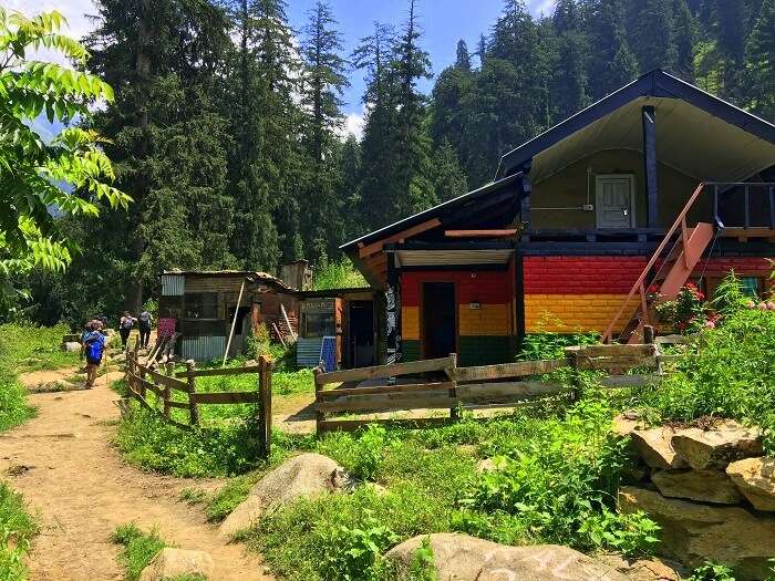 kheerganga cafe