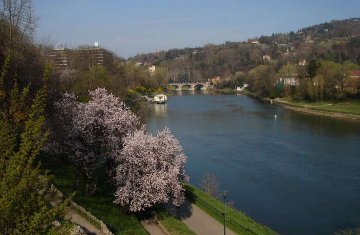 Po River flows through Italy