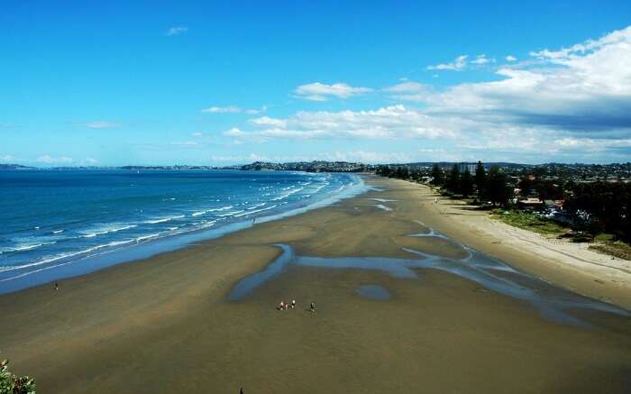 The magnificent beach view at Orewa in Auckland 