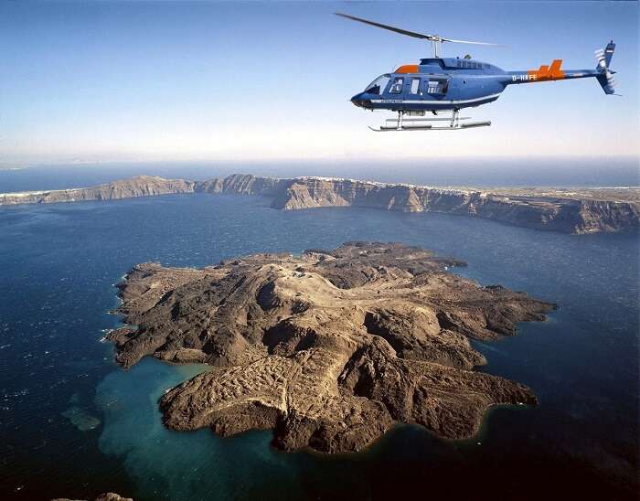 helicopter tour in santorini