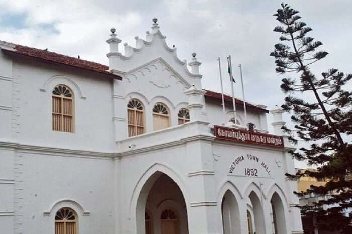 The colonial building of Victoria Town Hall that is one of the best places to visit in Coimbatore