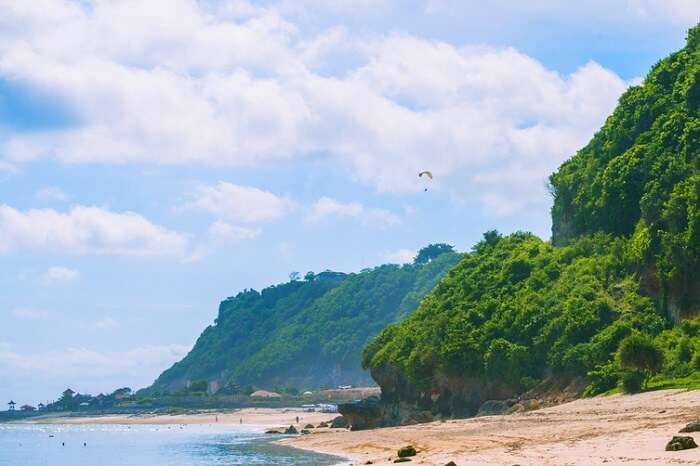 see pandawa statues in pandawa beach