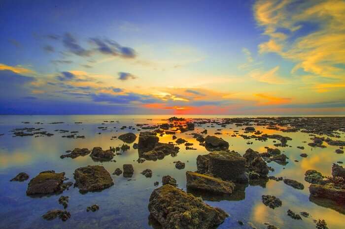 tread rocky terrains of pasir putih