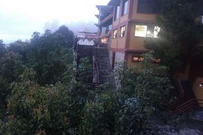 entry of shangri la hotel in nepal