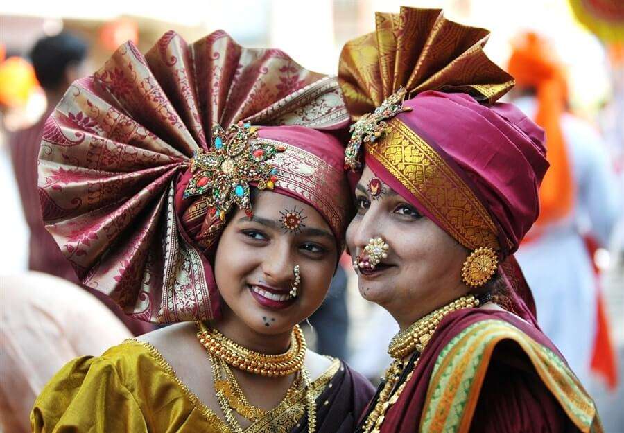 traditional dress for women in diwali