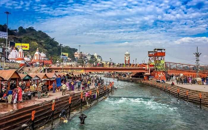 Devotees taking a bath the Ganga river in Har Ki Pauri in Haridwar