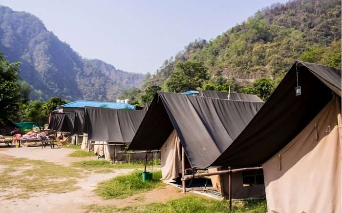 acj-1710-camping-in-rishikesh