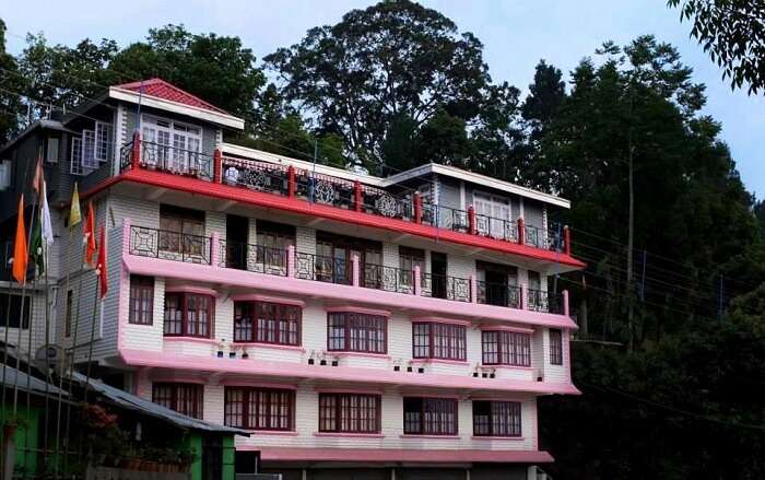The Pink Door Hotel, Kalimpong