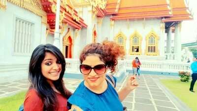 friends trip to thailand